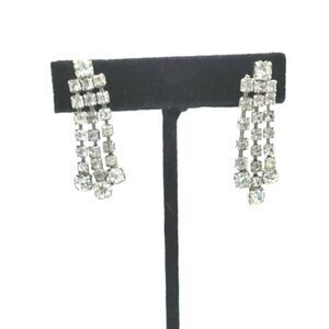 Vintage Chandelier rhinestone dangle earrings